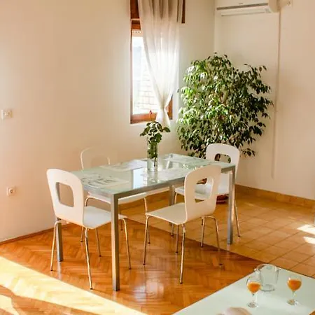 Marin Apartment